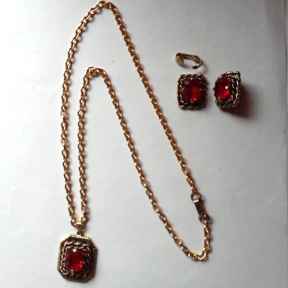 Vintage Sarah Coventry Jewelry Set Gold Red Necklace Earrings You Fix Earring